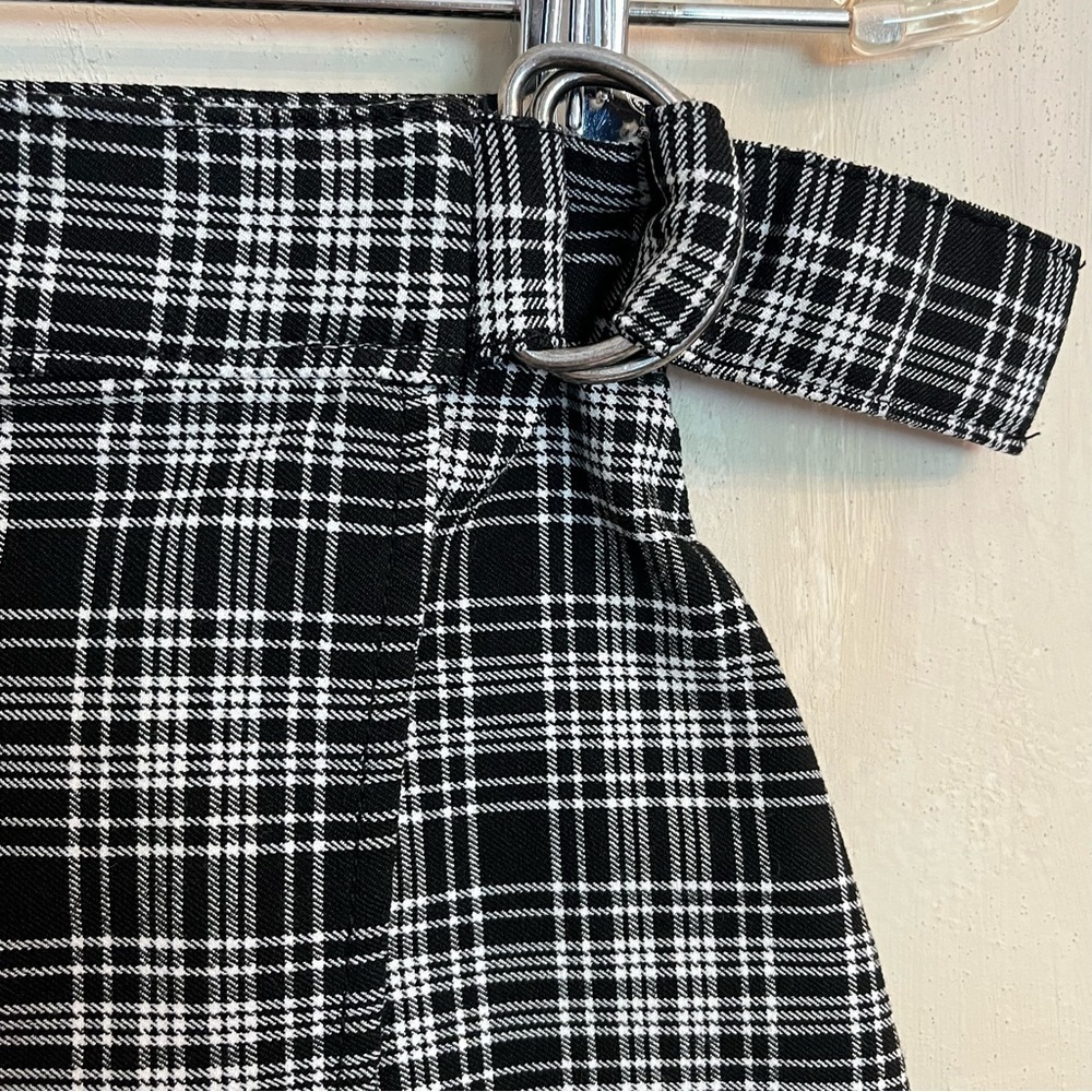 Hollister Black White Plaid Ultra High Rise Skirt Schoolgirl Prep Preppy Size XS - Picture 2 of 13